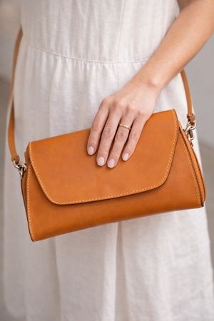 Claudette Clutch